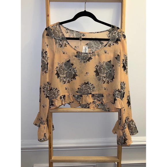 New Tillys Blouse - Picture 1 of 1